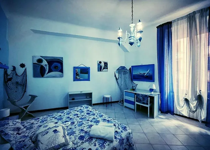 La Maison Des Caprices_ _stazione_5terre Apartment La Spezia